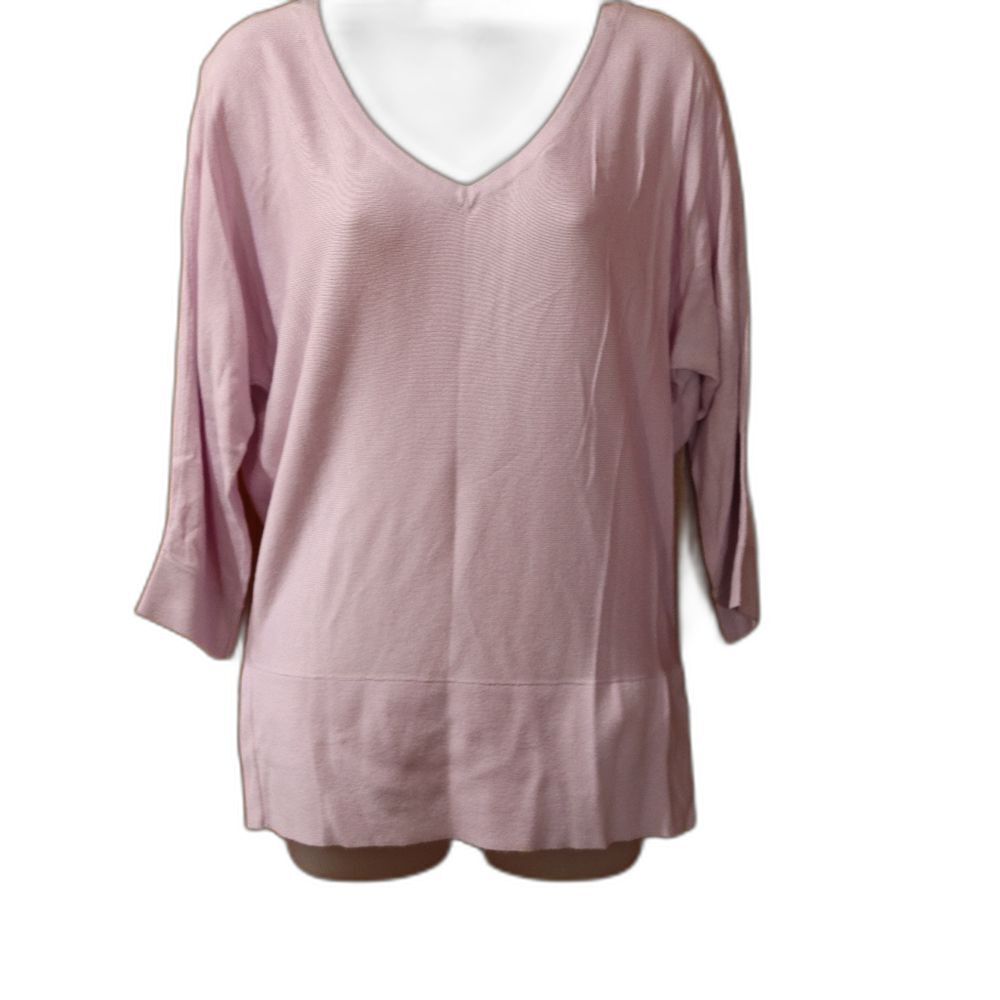 White House Black Market Lavender 3/4 Sleeve Vneck Top LARGE